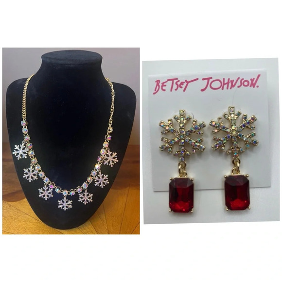 BETSEY JOHNSON Christmas Holiday Snowflake Crystal Earrings & Necklace NEW NWT - Picture 1 of 11